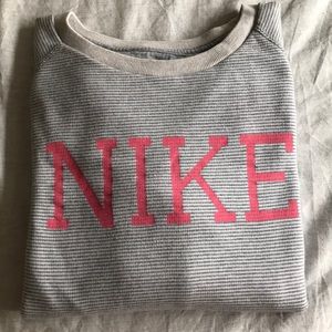 Women’s Nike Crew Neck